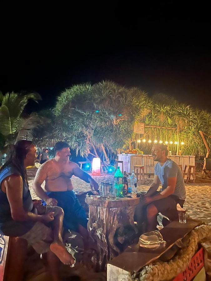 Surfing Beach Nilaveli Trincomalee Eksteriør billede