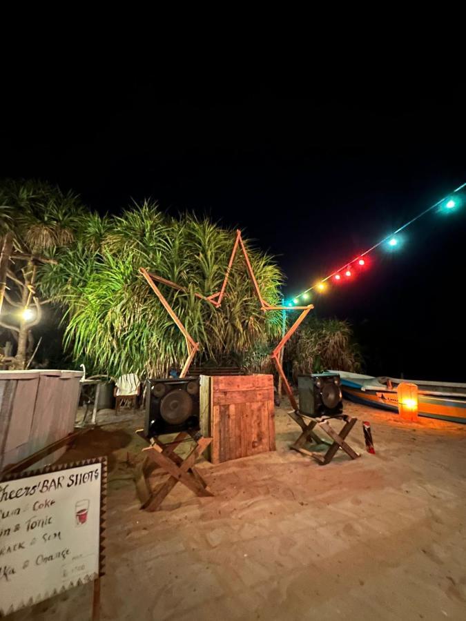 Surfing Beach Nilaveli Trincomalee Eksteriør billede